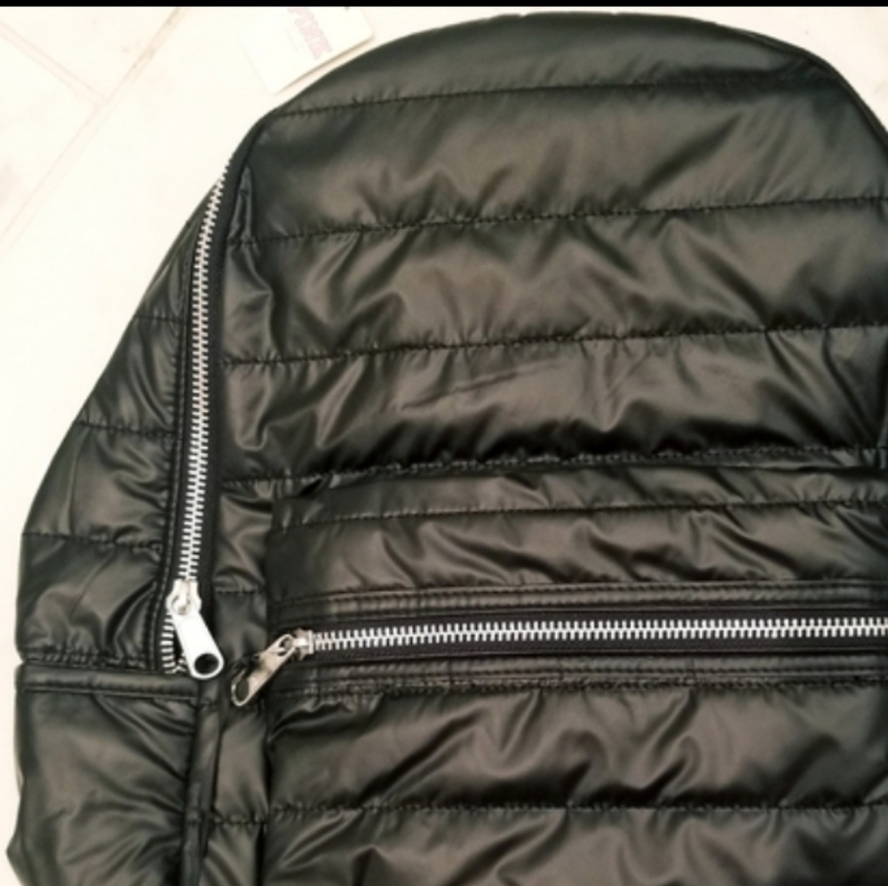 Victoria's Secret PINK Quilted Taffeta Black Campus Backpack NWT - Picture 4 of 10